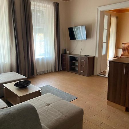 Appartamento Petoefi House Szeged Esterno foto